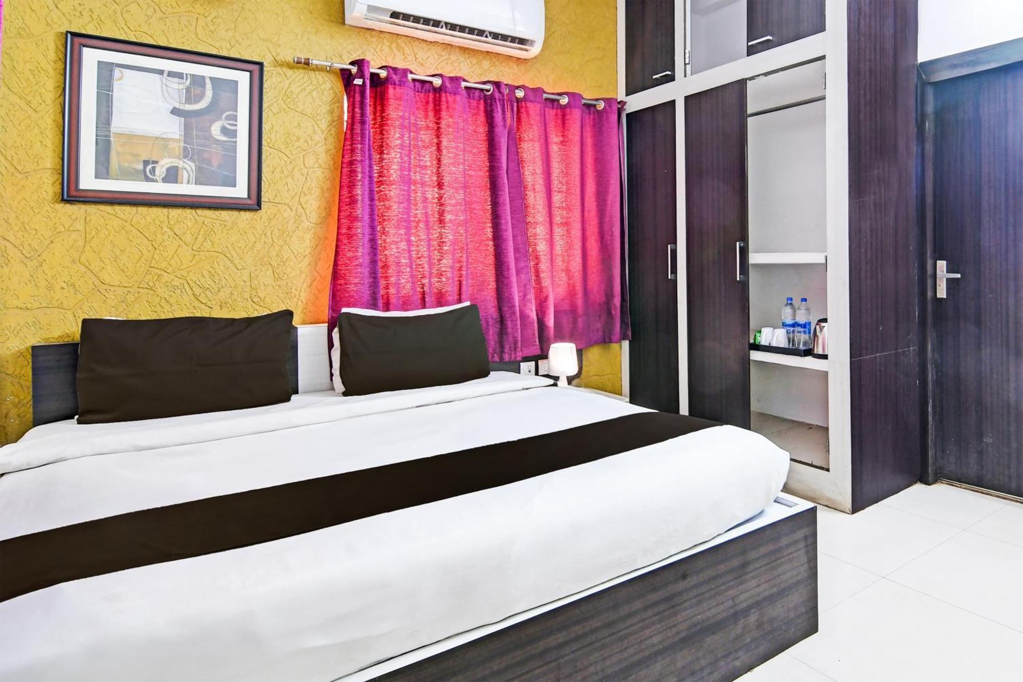 Hotel O Home Bm-X Khandagiri Екстер'єр фото