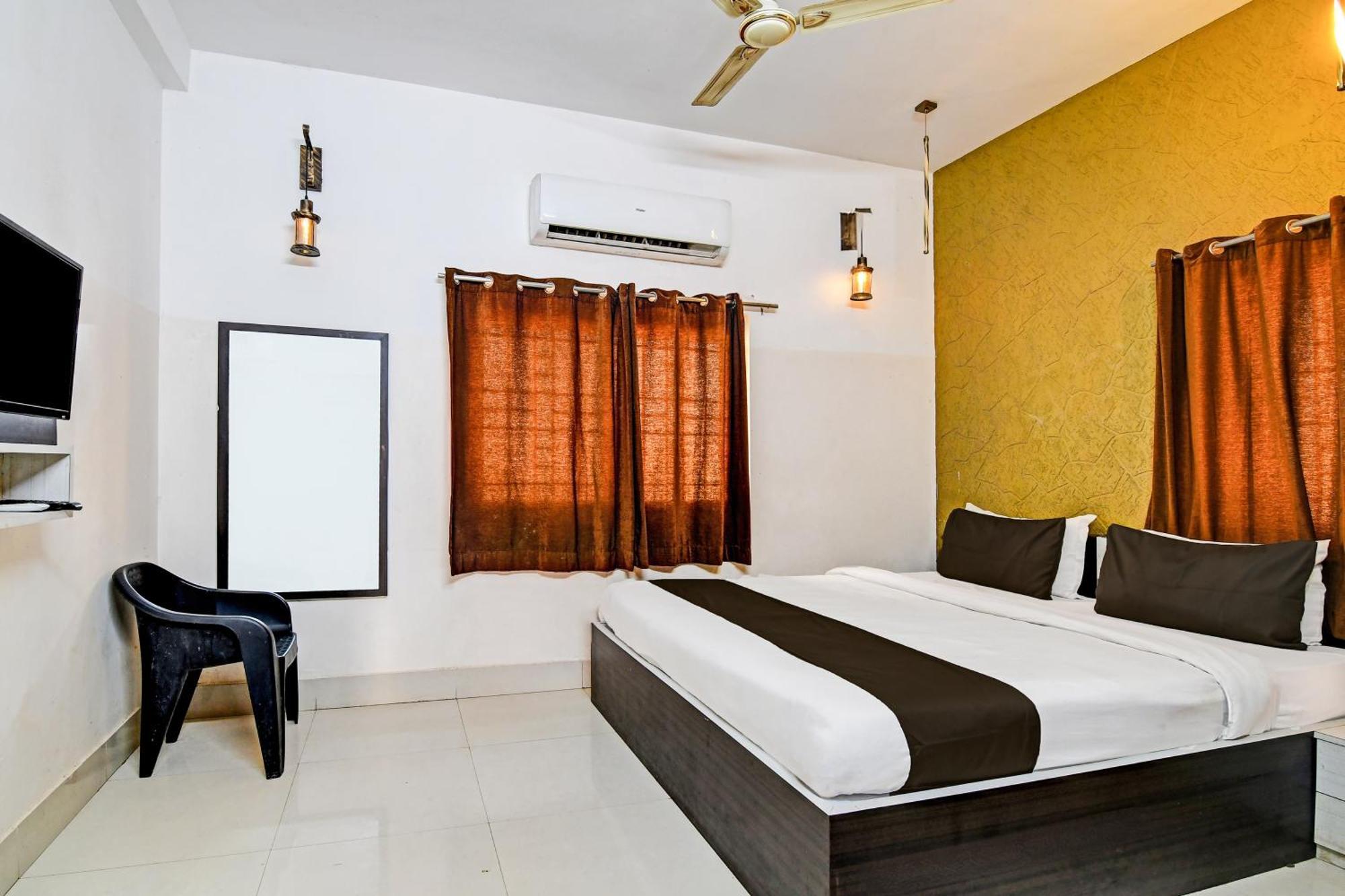 Hotel O Home Bm-X Khandagiri Екстер'єр фото
